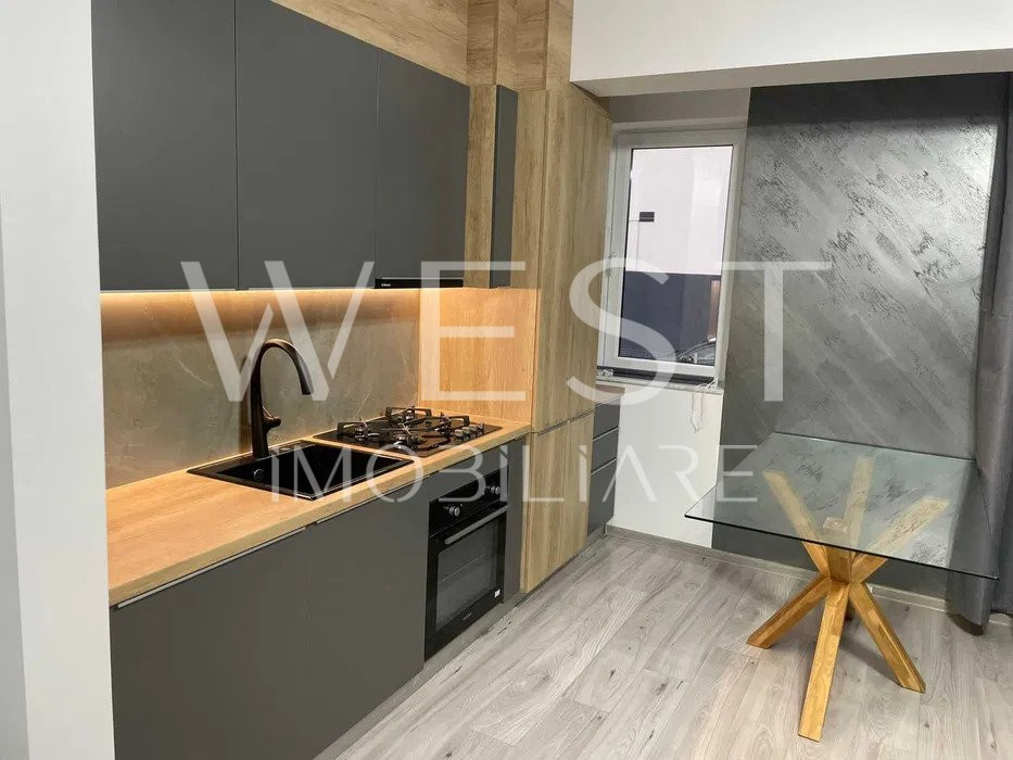 Apartament 3 camere / 60mp / zona Teilor / Parcare subterana / Etaj 1