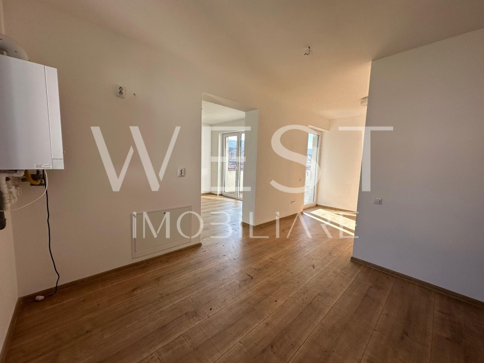 Spațiu comercial str.EROILOR 45mp + terasa | Parcări | Finisat