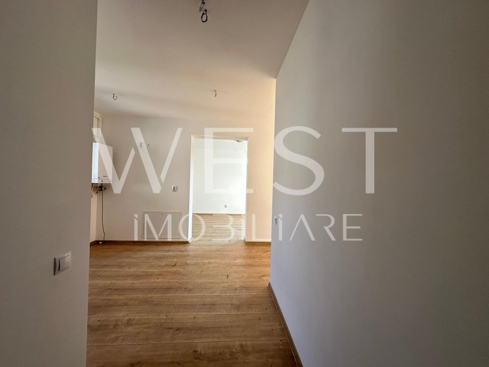 Spațiu comercial str.EROILOR 45mp + terasa | Parcări | Finisat
