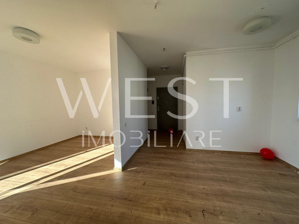 Spațiu comercial str.EROILOR 45mp + terasa | Parcări | Finisat