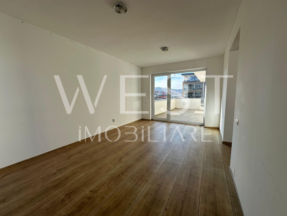 Spațiu comercial str.EROILOR 45mp + terasa | Parcări | Finisat