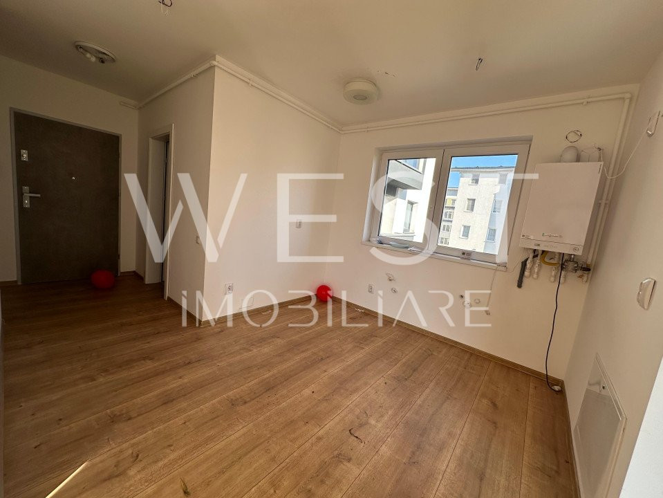 Spațiu comercial str.EROILOR 45mp + terasa | Parcări | Finisat