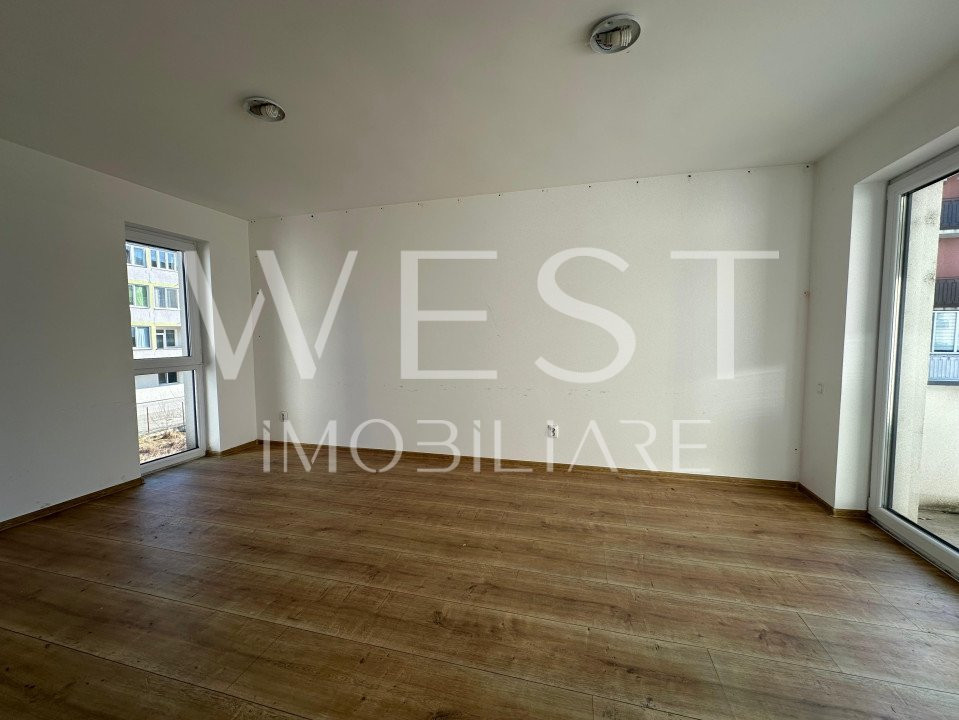 Spațiu comercial str.EROILOR 45mp + terasa | Parcări | Finisat