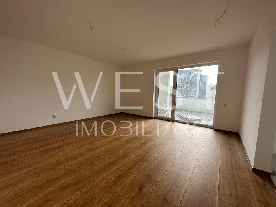 SPATIU COMERCIAL str.Eroilor! La strada | Expunere excelenta | FINISAT