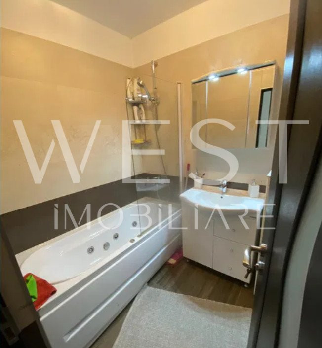 Apartament 3 camere,58mp - la cheie| Parcare inclusa