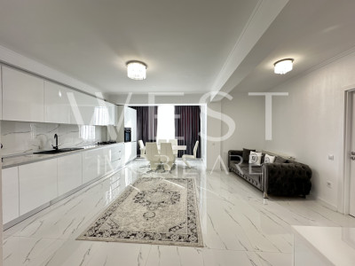 Apartament 3 camere MODERN LA CHEIE! 70mp+ ! 2 parcari ! Str Urusagului