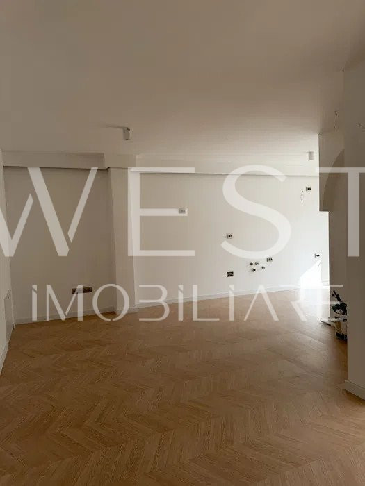 Apartament 3 camere | 55mp | zona Eroilor | Cu parcare subterana