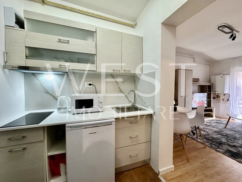 Apartament SMART 2 cam. ! MODERN la CHEIE ! Str. Eroilor ! Parcare !