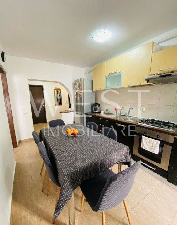 Apartament 2 camere, 54 mp, aproape de scoala si transport/str Eroilor