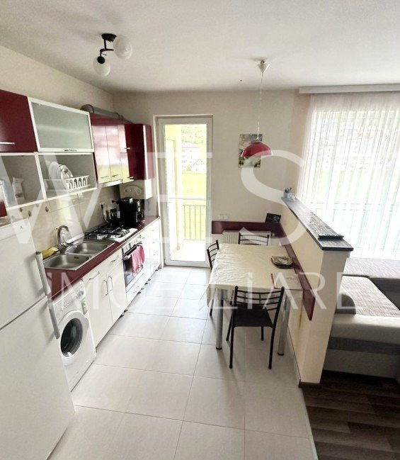 Apartament  2 camere - etaj intermediar!Parcare inclusa! Zona Eroilor