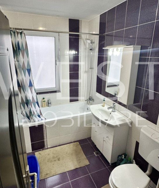 Apartament  2 camere - etaj intermediar!Parcare inclusa! Zona Eroilor