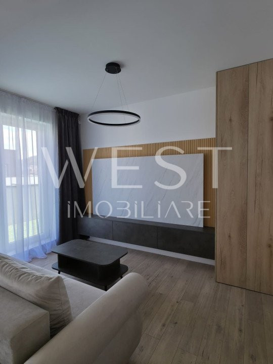 Apartament 3 camere+Terasa 33mp! Parcare! Zona Urusagului! Nou cu CF!