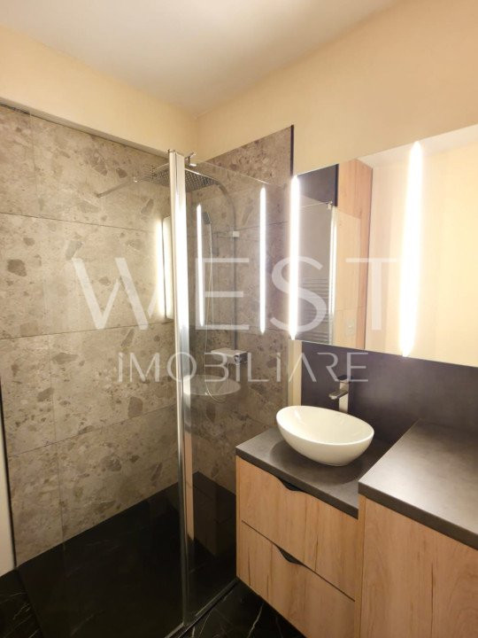 Apartament 3 camere+Terasa 33mp! Parcare! Zona Urusagului! Nou cu CF!