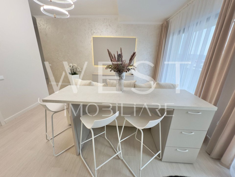 Apartament 3 camere! Terasa 12mp! La cheie! Str. Eroilor! Langa Mall!