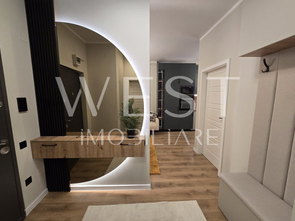 Apartament 3 camere! Ultrafinisat/Mobilat! Str. Eroilor! Langa Mall!