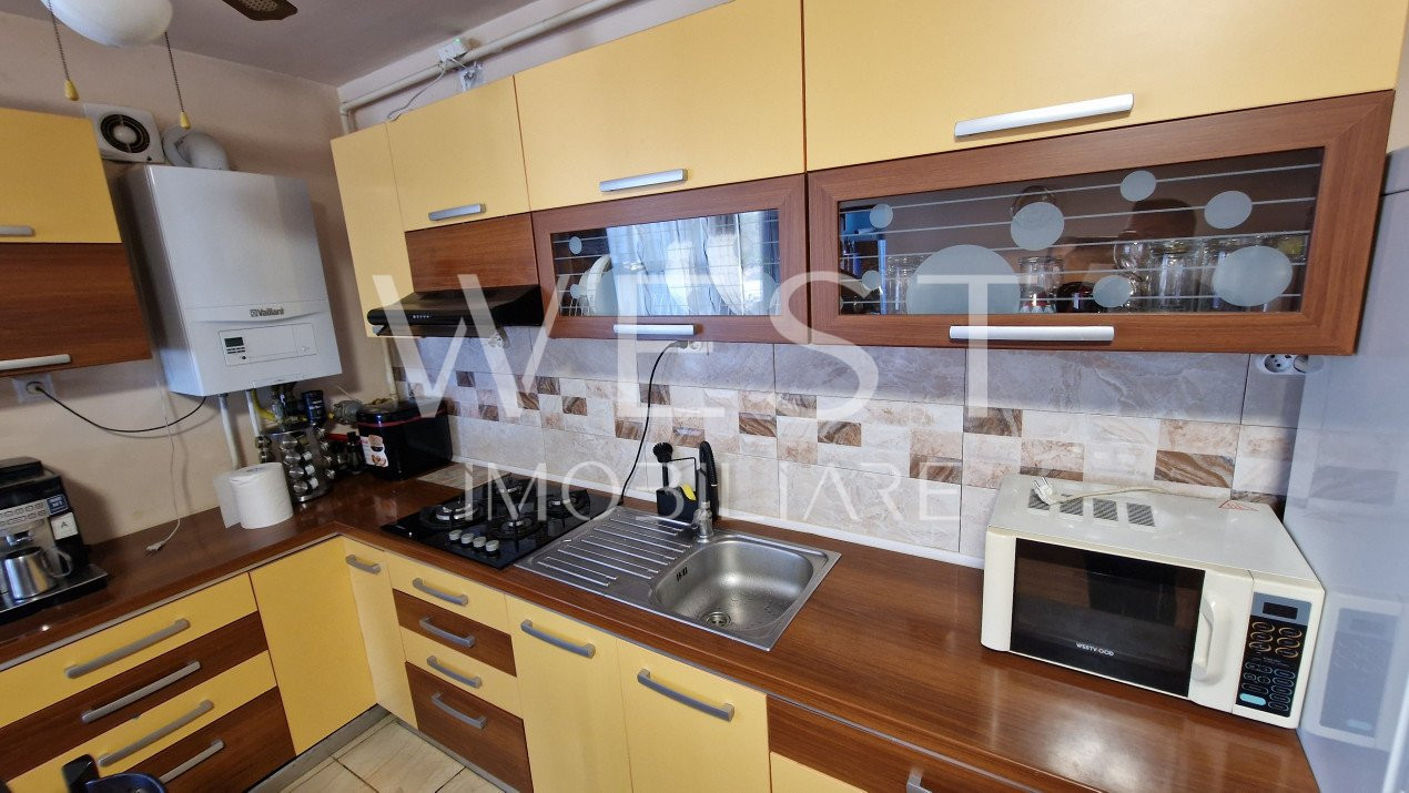  Apartament 2 camere|Etaj intermediar|Bloc cu lift|Petrom/Calea Baciului
