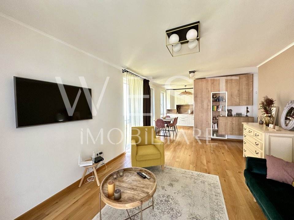 Ap 2 cam LUX! ULTRACENTRAL! Zona Str. Republicii! Panoramic! Parcare!