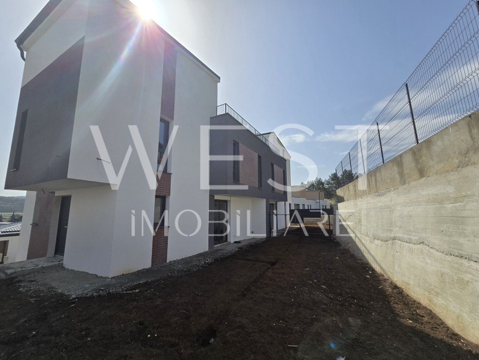 Duplex 6 cam 200mp! D+P+E+Terasa! Semifinisat! Liceul Dumitru Tautan!