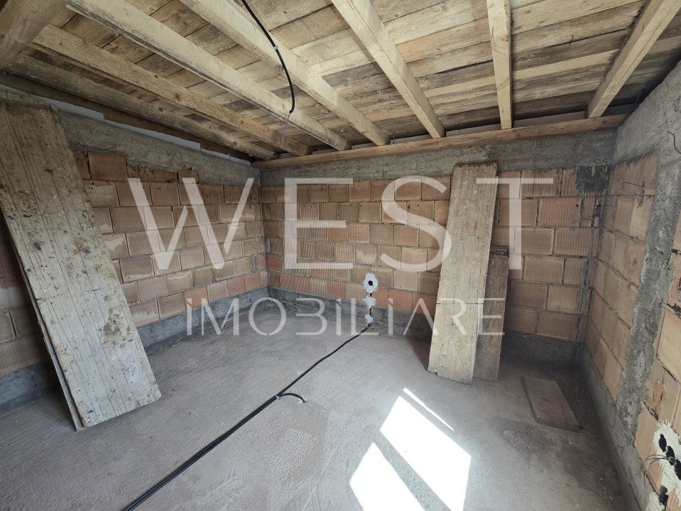 Duplex 6 cam 200mp! D+P+E+Terasa! Semifinisat! Liceul Dumitru Tautan!