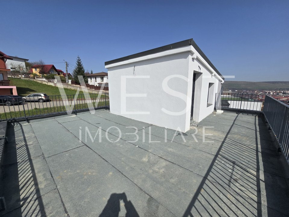 Duplex 6 cam 200mp! D+P+E+Terasa! Semifinisat! Liceul Dumitru Tautan!