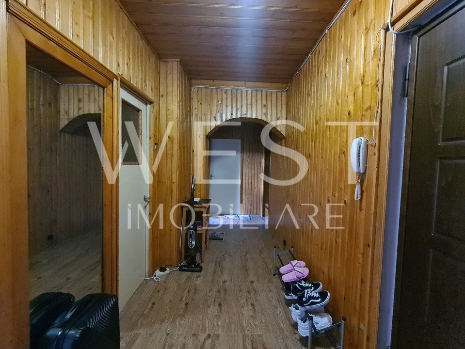 Apartament 3 camere,decomandat,76mp!2 Bai!Etaj intermediar!Calvaria
