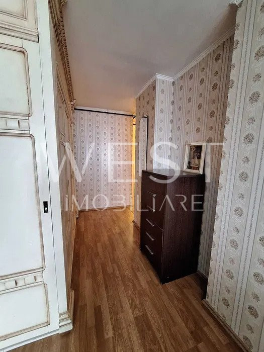 Apartament 2 camere ! Partial mobilat !  Parcare ! Zona Lidl  !