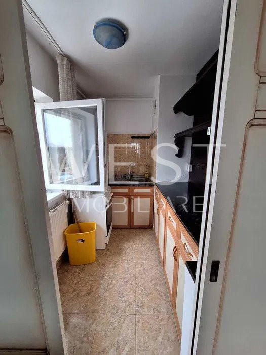 Apartament 2 camere ! Partial mobilat !  Parcare ! Zona Lidl  !