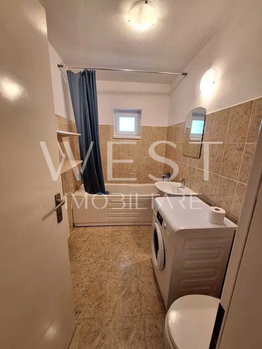 Apartament 2 camere ! Partial mobilat !  Parcare ! Zona Lidl  !