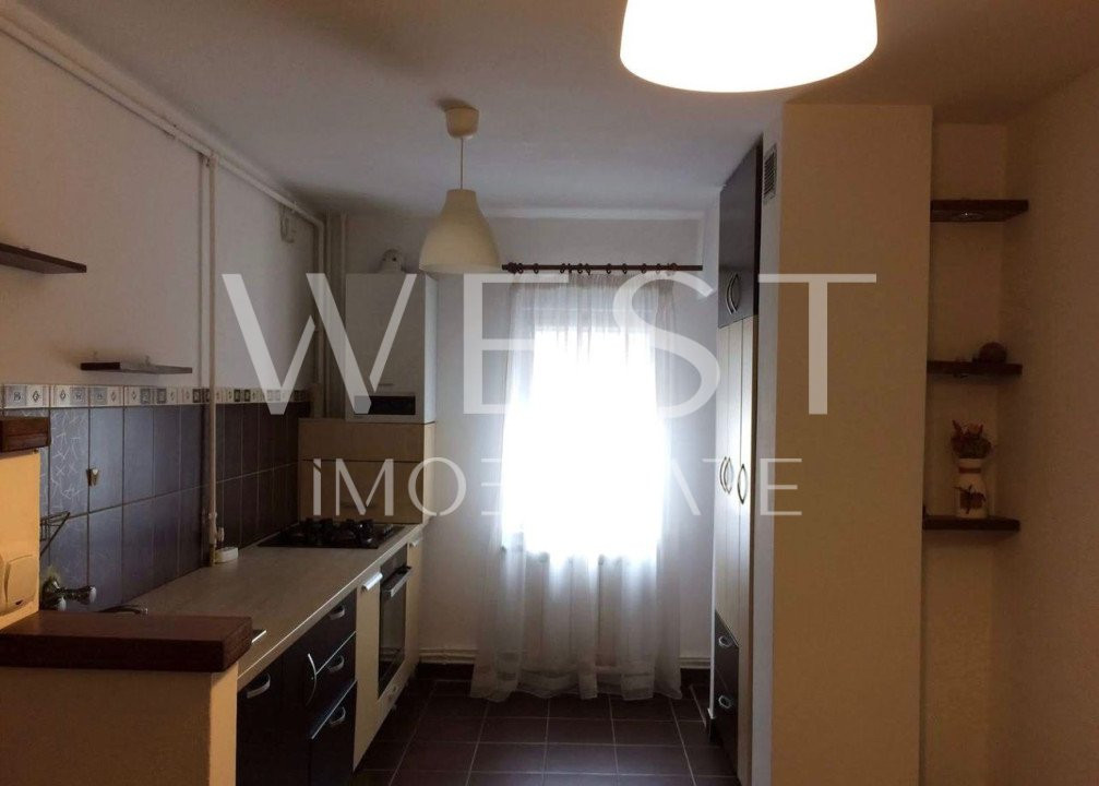 Apartament decomandat 2 camere -etaj intermediar-zona Piata Marasti