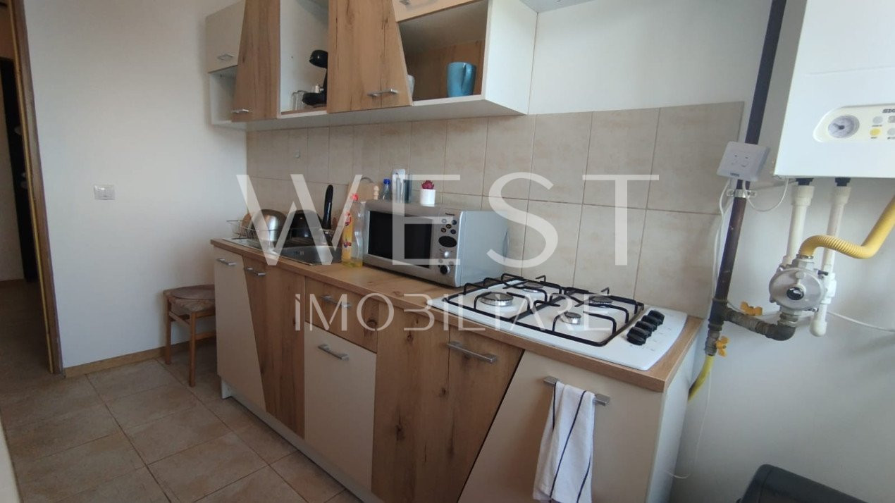 Apartament mobilat, 1 camera! Bucatarie decomandata! Zona Primariei!