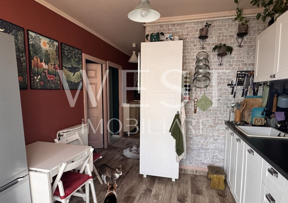 Apartament cochet 2 camere- decomandat -etaj intermediar/la cheie