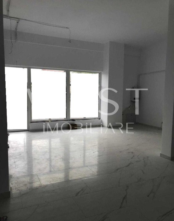 Spatiu comercial 90mp! 4,5m h! Trifazic! Parter! Vitrina! Pod Marasti!