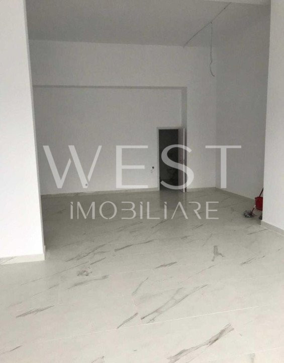 Spatiu comercial 90mp! 4,5m h! Trifazic! Parter! Vitrina! Pod Marasti!