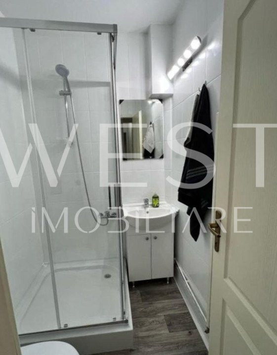 Apartament decomandat 4 camere,80mp-etaj intermediar|Zona Cinema Marasti