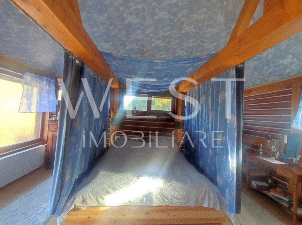 Casa de vacanta 5 camere,teren 860 mp!Zona Somesul Cald!Iesire la Lac!