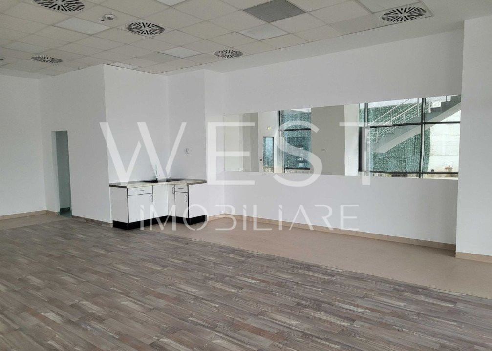 Spatiu comercial 94mp! Cladire de birouri! Parter! Taietura Turcului!