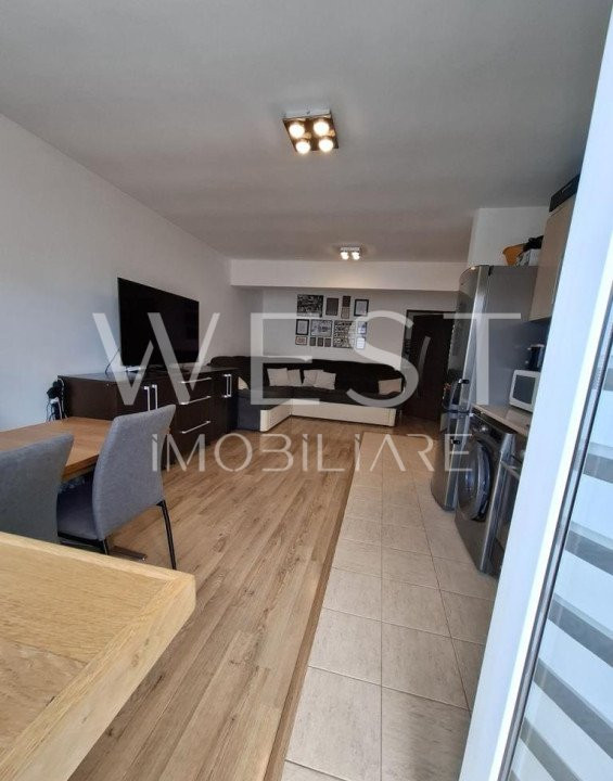 Apartament 3 camere mobilat/utilat-Parcare inclusa - Strada Sub Cetate