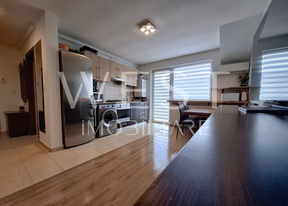Apartament 3 camere mobilat/utilat-Parcare inclusa - Strada Sub Cetate