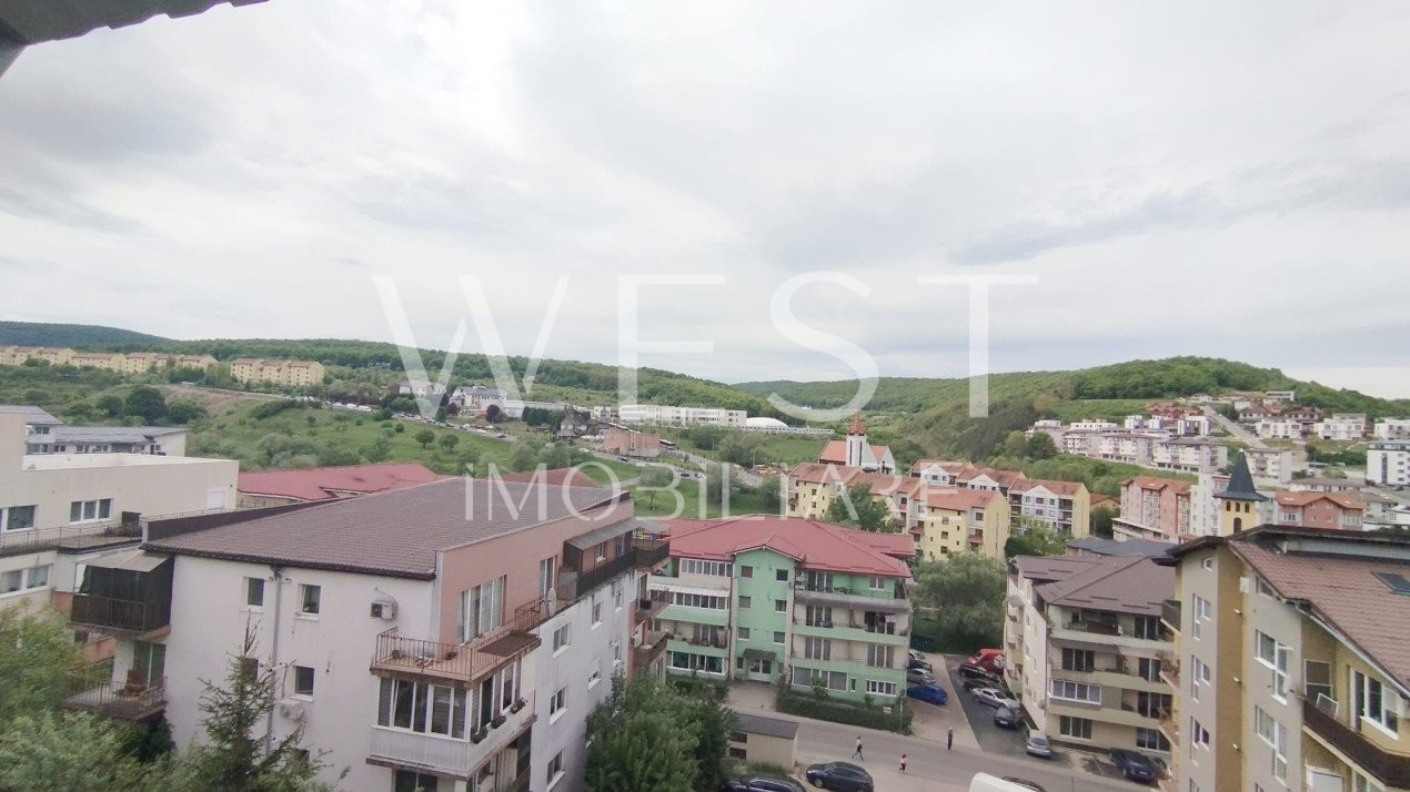 Apartament 2 camere , 42 mp ! Zona Stejarului ! View superb !