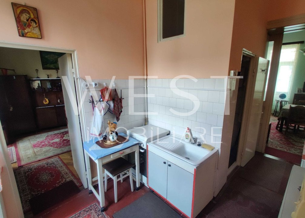 Apartament la casă, 3 Camere, Terasă și Curte Comună | Zonă Centrală 
