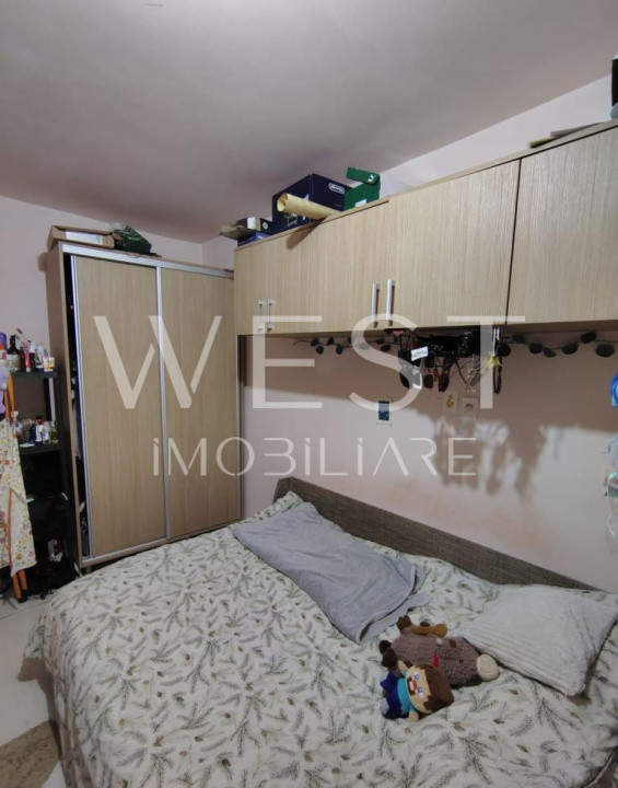 Garsonieră– 28 mp + balcon închis, Zona Spitalul de Recuperare, UMF