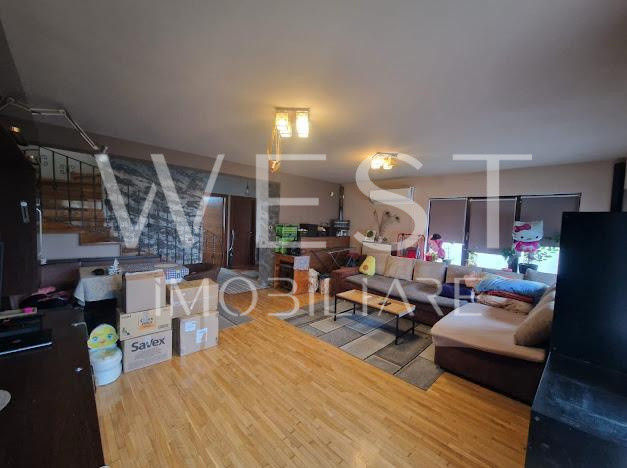Duplex 5 camere, 180 mp, teren 250 mp, mobilat, utilat, zona Iazului