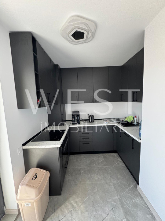 Apartament 3 camere, 74 mp, terasa de 110 mp, garaj , zona Eroilor