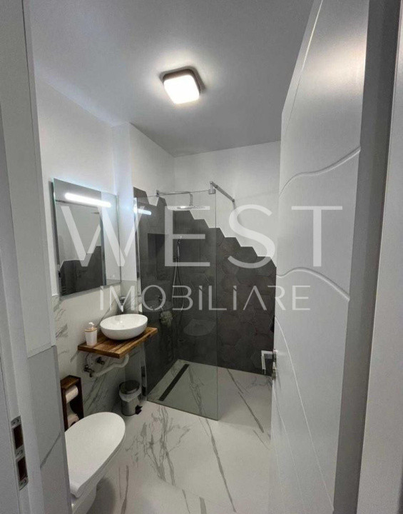 Apartament 2 camere + 51mp Terasa! Finisat/Mobilat/Garaj! str Eroilor!