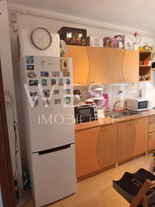 Apartament 1 camera 35mp! Parcare ! Mobilat ,utilat! Zona Florilor !