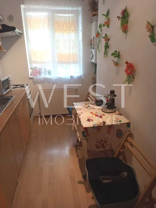 Apartament 1 camera 35mp! Parcare ! Mobilat ,utilat! Zona Florilor !
