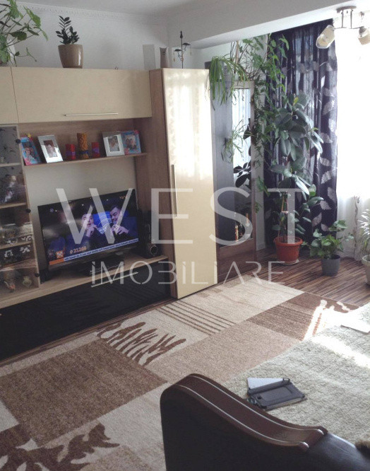 Apartament 1 camera 42 mp! Parcare ! Mobilat utilat! Zona Eroilor !