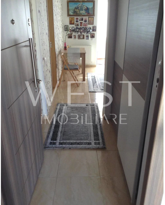 Apartament 1 camera 42 mp! Parcare ! Mobilat utilat! Zona Eroilor !
