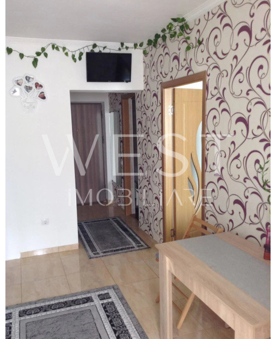 Apartament 1 camera 42 mp! Parcare ! Mobilat utilat! Zona Eroilor !