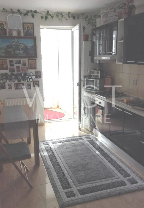 Apartament 1 camera 42 mp! Parcare ! Mobilat utilat! Zona Eroilor !